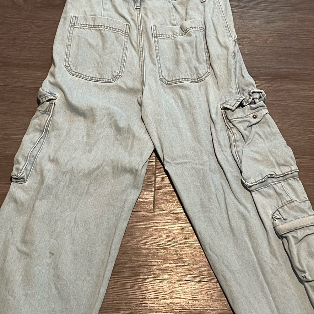 Women’s Gray Cargo Pants
